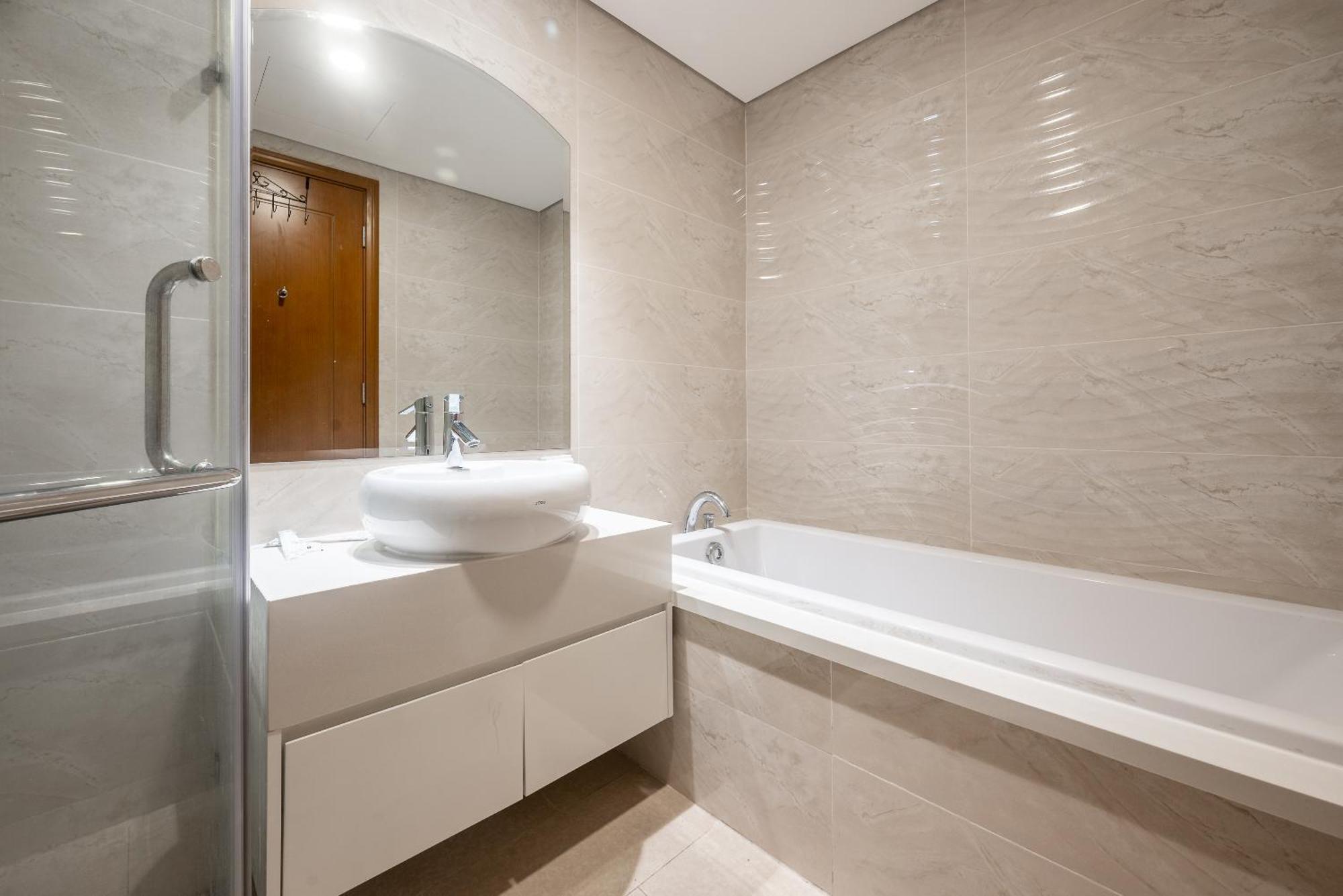 Apartment Vinhomes Park - Phan Dang Residences Ho Chi Minh City