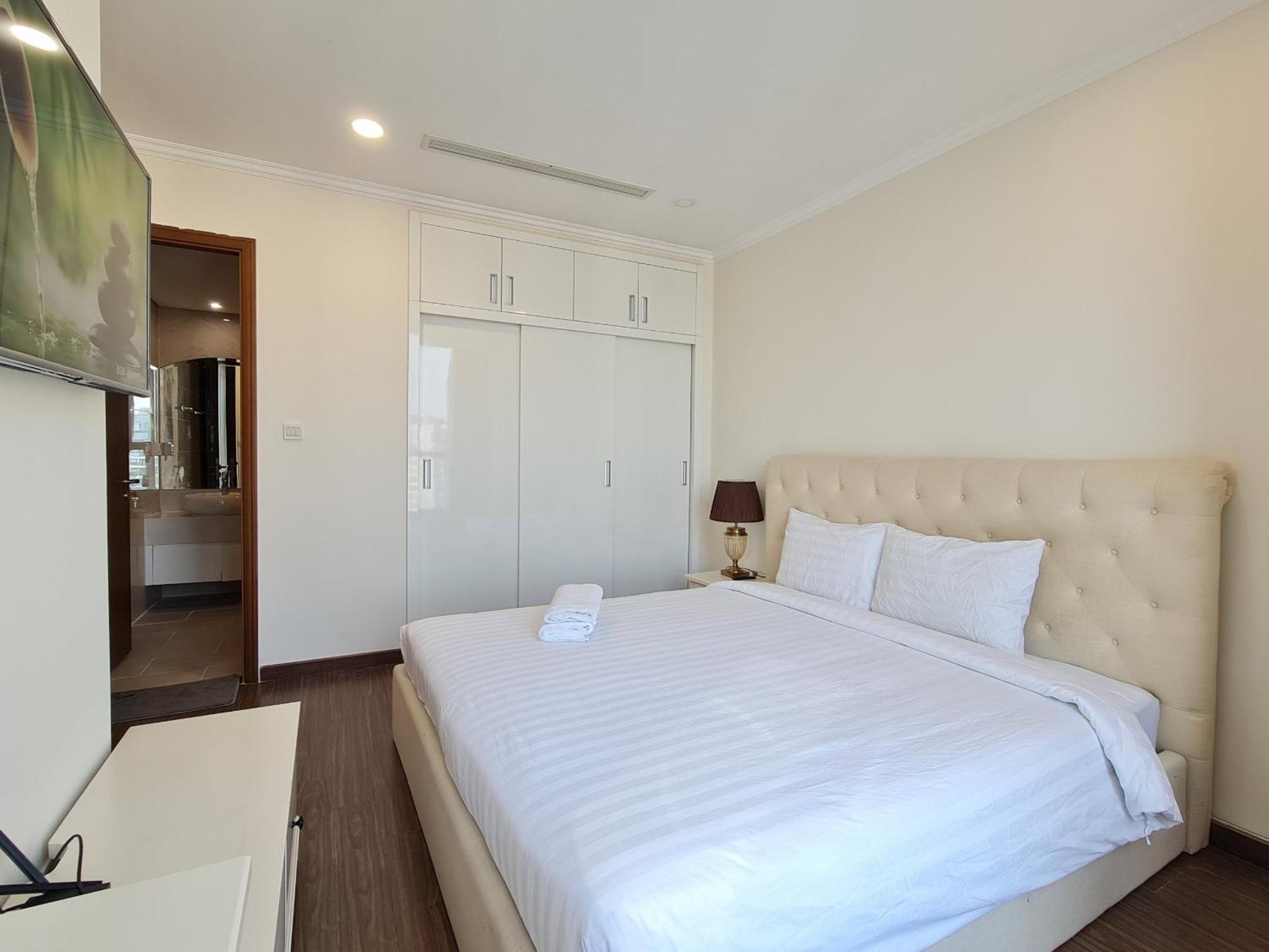 Apartment Vinhomes Park - Phan Dang Residences