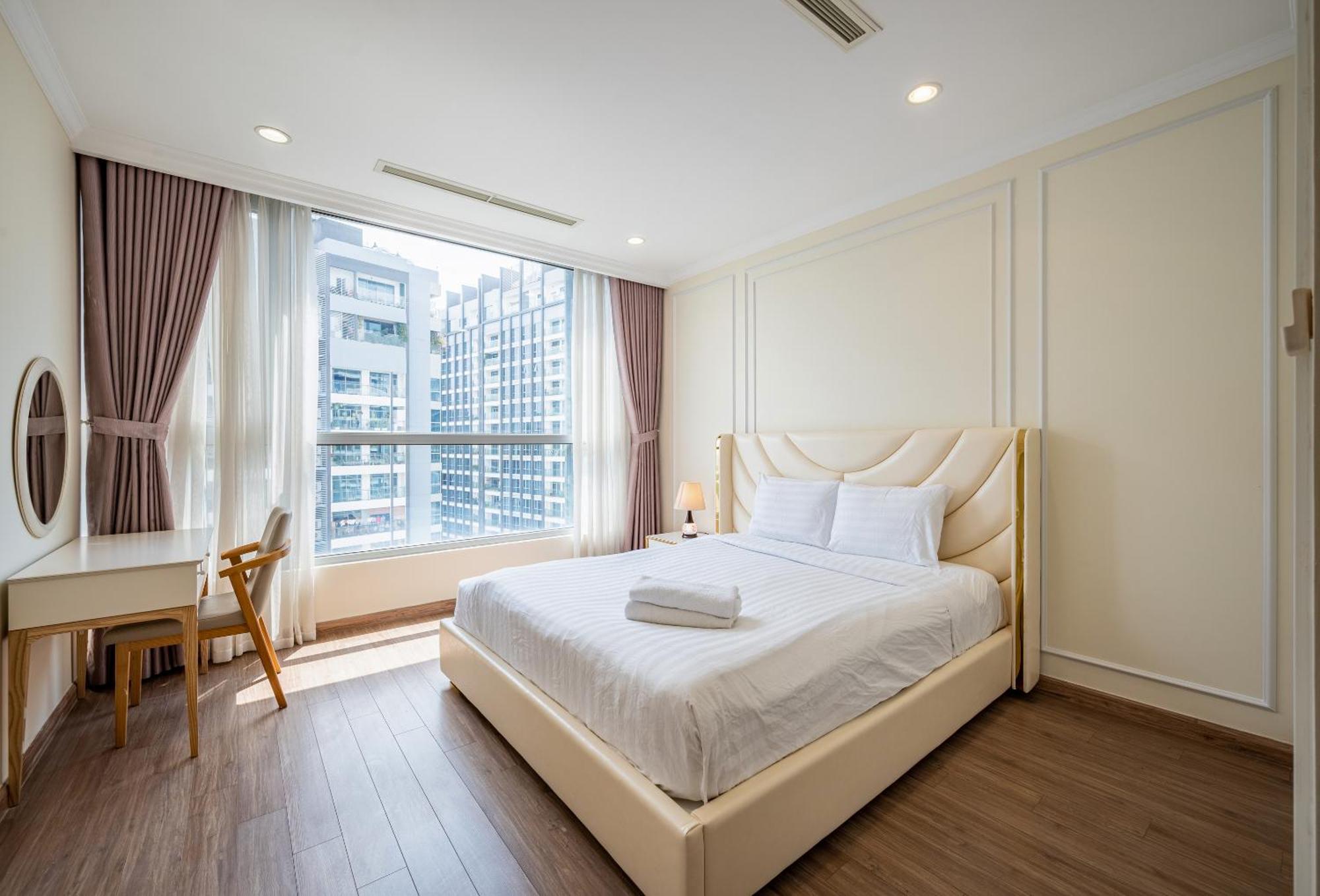Apartment Vinhomes Park - Phan Dang Residences *